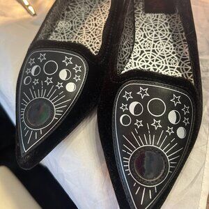 Strangecvlt esoteric black velvet flats goth cycles of the moon‎ design on toe